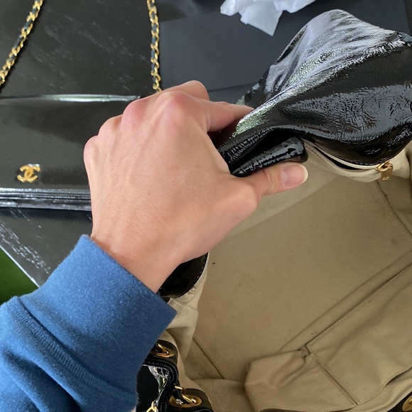 Gorgeous black patent leather Chanel flat bag 💕 - Picture 7 of 7